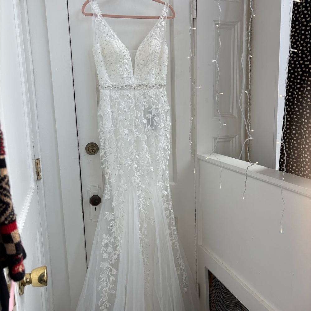Elegant White Lace Gown